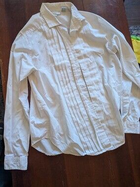 Classic White Pleated Dress Shirt - Unbranded